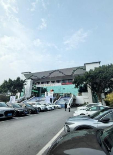 思源大酒店